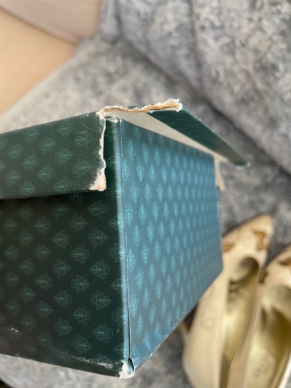 Gucci Vintage RARE Beige Embellished Pointed-Toe Satin Heels - Picture 15 of 16